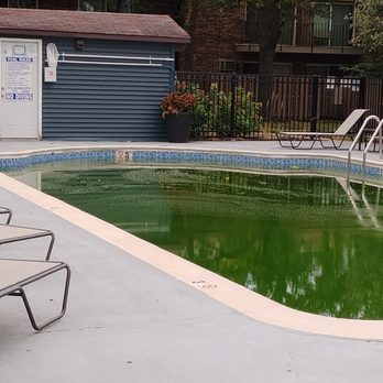Eagle Creek Apartments - Apartments Near Me - Westmont, Illinois Eagle Creek Apartments - Apartments Near Me - Westmont, Illinois
