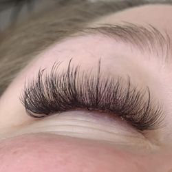 Lorian Lash - Textured wispy