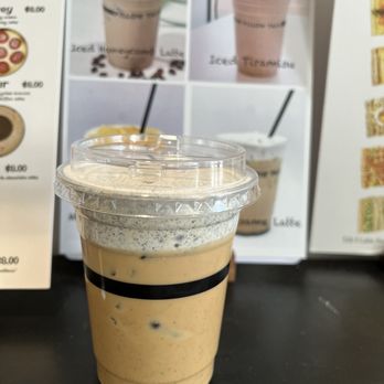 Pillow Talk Cafe Pasadena - Black sesame Latte - Coffee & Tea Near Me - Pasadena, California