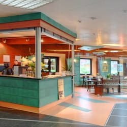 Café im Hamburg-Haus - Verkaufstresen direkt hinter dem Hausmeister-Zimmers