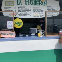La Fruteria Rockaway Beach - Outside