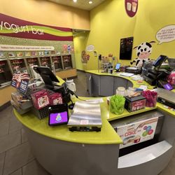 Menchie's Frozen Yogurt