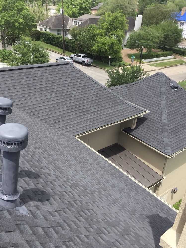 Slide of Alberto & Son Roofing