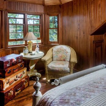 Hilltop Interiors - Photo - Furniture Stores Near Me - Rosseau, Ontario