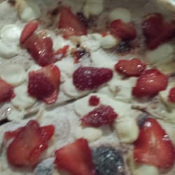 Altro Pizza & Cafe - Strawberry white chocolate