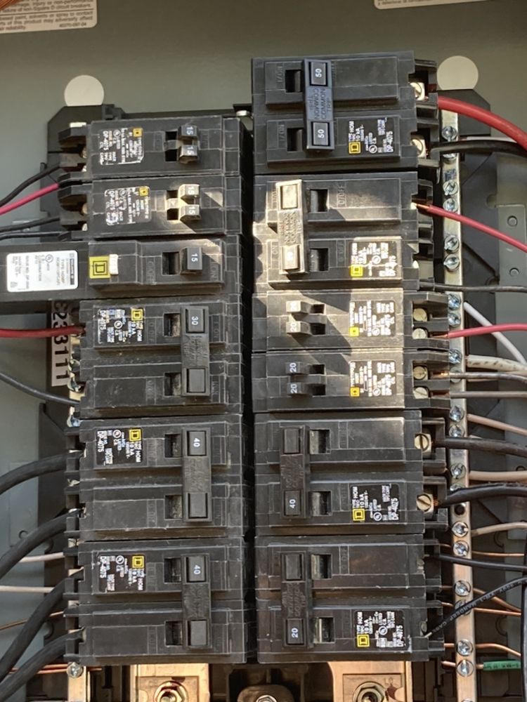 Slide of Dyamont Electric Solutions