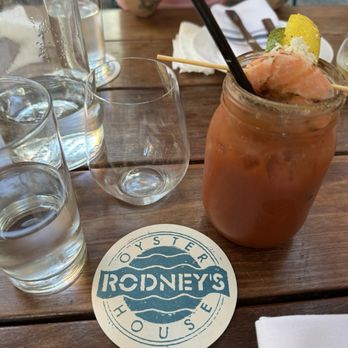 Rodney's Oyster House - Seafood Near Me - Toronto, Ontario