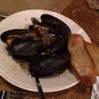 Tela Bar and Kitchen - Mussels and shrooms - Gastropubs Near Me - Cincinnati, Ohio Tela Bar and Kitchen - Mussels and shrooms - Gastropubs Near Me - Cincinnati, Ohio