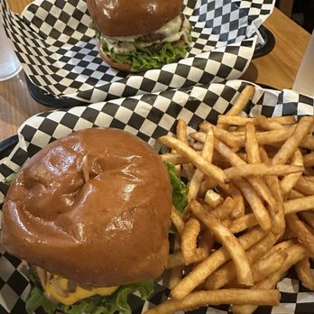 Grinderz - Cheese Burger, Spicy Grind - Burgers Near Me - Huntington Beach, California Grinderz - Cheese Burger, Spicy Grind - Burgers Near Me - Huntington Beach, California