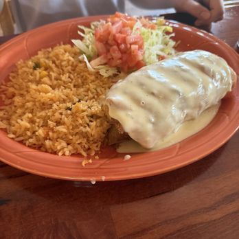 Hola Mexican Food - New Mexican Cuisine Near Me - St. Peters, Missouri