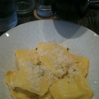 La Loggia - raviolis à la truffe blanche - Wine Bars Near Me - Lyon, 69 La Loggia - raviolis à la truffe blanche - Wine Bars Near Me - Lyon, 69