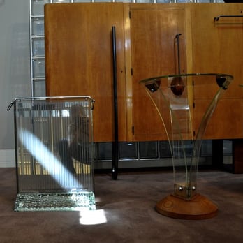 Musée des Arts Décoratifs - Rene Coulon, radiator (glass and mirror) and table, 1937 - Museums Near Me - Paris, 75 Musée des Arts Décoratifs - Rene Coulon, radiator (glass and mirror) and table, 1937 - Museums Near Me - Paris, 75