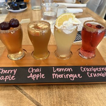 The Stockpot Chesapeake - Thanksgiving Mimosa Flights - Comfort Food Near Me - Chesapeake, Virginia The Stockpot Chesapeake - Thanksgiving Mimosa Flights - Comfort Food Near Me - Chesapeake, Virginia