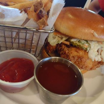 Burntwood Tavern - Chicken sammy - American Near Me - Fairlawn, Ohio
