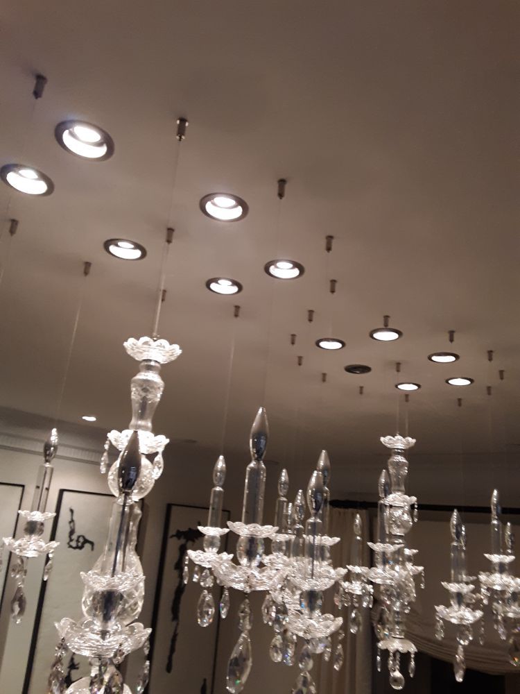 Slide of N&N Golden Hands