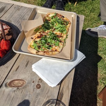 LedgeStone Vineyards - Flatbread. It was very good - Wineries Near Me - Greenleaf, Wisconsin