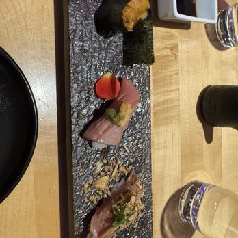Hamono Sushi - Third and last set of omakase, after uni chawanmushi: Uni, toro, Wagyu beef - Japanese Near Me - Portland, Oregon Hamono Sushi - Third and last set of omakase, after uni chawanmushi: Uni, toro, Wagyu beef - Japanese Near Me - Portland, Oregon