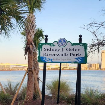Sidney J. Gefen Riverwalk Park - Parks Near Me - Jacksonville, Florida Sidney J. Gefen Riverwalk Park - Parks Near Me - Jacksonville, Florida
