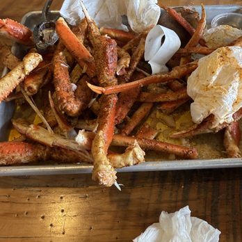 Ragin Cajun Cafe - 2-3 day old, overly reheated and seasoned, stale snow crabs. A total waste of money. - Cajun/Creole Near Me - Redondo Beach, California