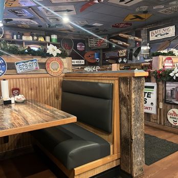 Billy Gail's - Ozark - Interior - American Near Me - Ozark, Missouri