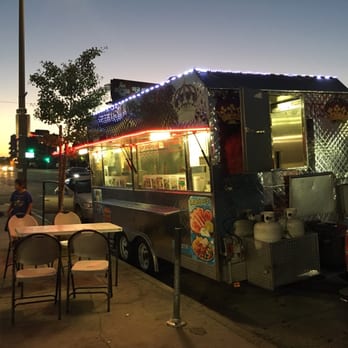 Tacos Los Reyes - You can sit or hang around here and eat or take it to-go. - Food Trucks Near Me - Los Angeles, California
