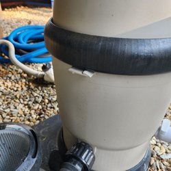 Gibraltar Pools & Spas - Water leaking thru the flaps on both sides