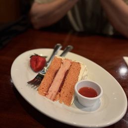 Strawberry layered cheesecake Strawberry layered cheesecake