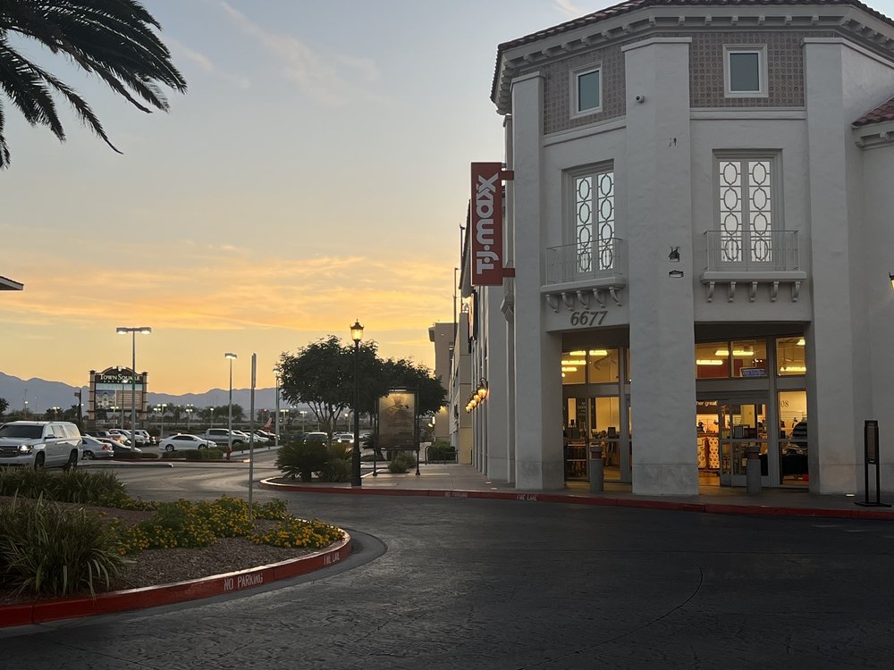 TJ MAXX - Updated April 2024 - 102 Photos & 30 Reviews - 6677 S Las