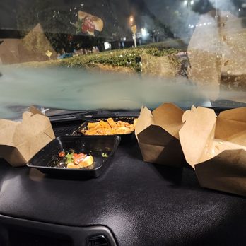 AMO Italia - Late nite dinner in the car, so I apologize for the not so great pictures, but the food was so delicious. - Food Delivery Services Near Me - Lawndale, California