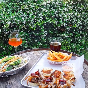 Mastry'S Brewing - Moroccan Tangerine Sour and sliders. so good! - Brewpubs Near Me - St. Pete Beach, Florida Mastry'S Brewing - Moroccan Tangerine Sour and sliders. so good! - Brewpubs Near Me - St. Pete Beach, Florida