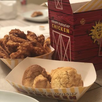 Quik Shoppe & Krispy Krunchy Chicken - a box of chicken nuggies and a basket of fried chicken nugg - Convenience Stores Near Me - Ithaca, New York