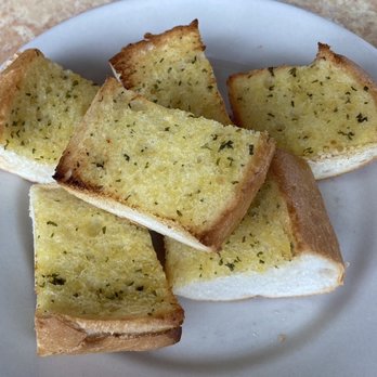 George's Pastaria - Garlic bread - Italian Near Me - Houston, Texas George's Pastaria - Garlic bread - Italian Near Me - Houston, Texas
