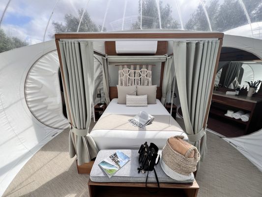 Campera Hotel Bubble by null