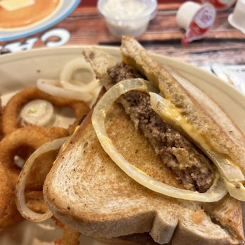 Cari's - Patty melt w/onion rings & side of ranch - Breakfast & Brunch Near Me - Granbury, Texas