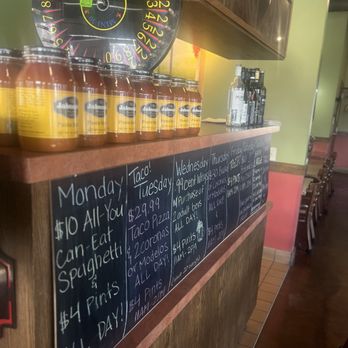 Jakeeno's Pizza & Pasta - Pizza Near Me - Minneapolis, Minnesota