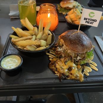 Dulf's Burger - Champignon Burber mit Beyond Meat Patty - Burgers Near Me - Hamburg, HH