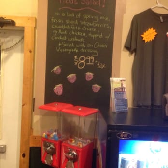 DJ's Pizzeria - Italian Near Me - Spencerport, New York