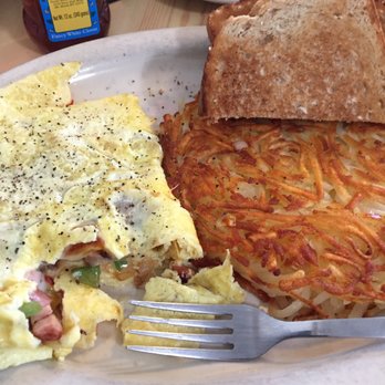 My Sister's Kitchen - Denver omelet. - Breakfast & Brunch Near Me - Mazomanie, Wisconsin My Sister's Kitchen - Denver omelet. - Breakfast & Brunch Near Me - Mazomanie, Wisconsin