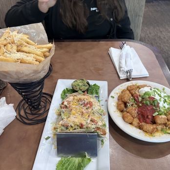 Legends at Paradise Valley - Garlic fries, fish tacos, tot-chos - Sports Bars Near Me - Fairfield, California Legends at Paradise Valley - Garlic fries, fish tacos, tot-chos - Sports Bars Near Me - Fairfield, California