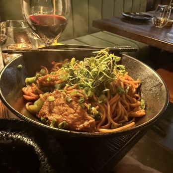 Jarto E Sushi - Lo Mein - Sushi Bars Near Me - The Bronx, New York Jarto E Sushi - Lo Mein - Sushi Bars Near Me - The Bronx, New York