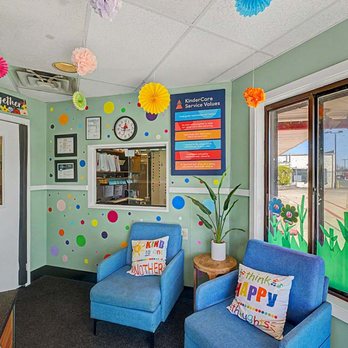 Clementon KinderCare - Lobby - Preschools Near Me - Clementon, New Jersey