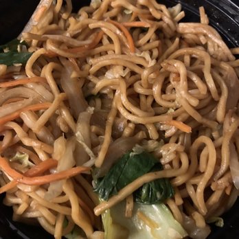Kung Fu Restaurant - Vegetable Lo Mein - Cantonese Near Me - Doylestown, Pennsylvania