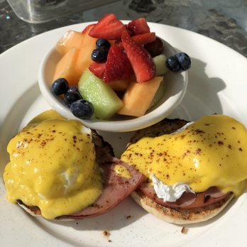 Deerfield Beach Cafe - Eggs Benedict - Breakfast & Brunch Near Me - Deerfield Beach, Florida