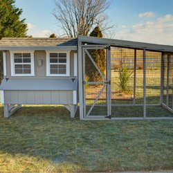 Farmhouse Collections - Chicken coop with run
