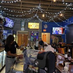 The Works Pizzeria & Tavern - Super cool vibe!