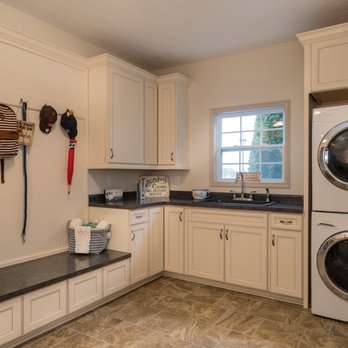 Wayne Homes - Sandusky - Sandusky Providence II Legacy Laundry Room - General Contractors Near Me - Milan, Ohio
