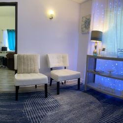 Ann Webb Skin Clinic - Waiting area (student side)
