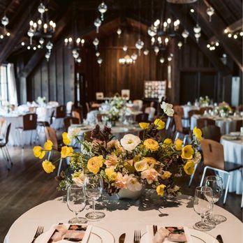 Vo Floral Design - Venue: Outdoor Art Club - Florists Near Me Vo Floral Design - Venue: Outdoor Art Club - Florists Near Me