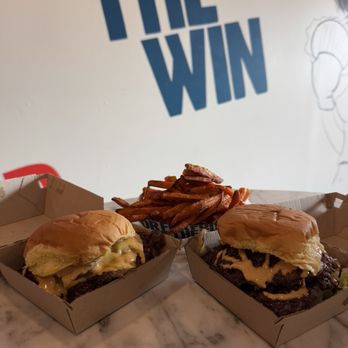 For The Win - Burgers - American Near Me - Montebello, California For The Win - Burgers - American Near Me - Montebello, California