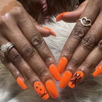 De-Vy Nail Salon - Nail Salons Near Me - Monee, Illinois